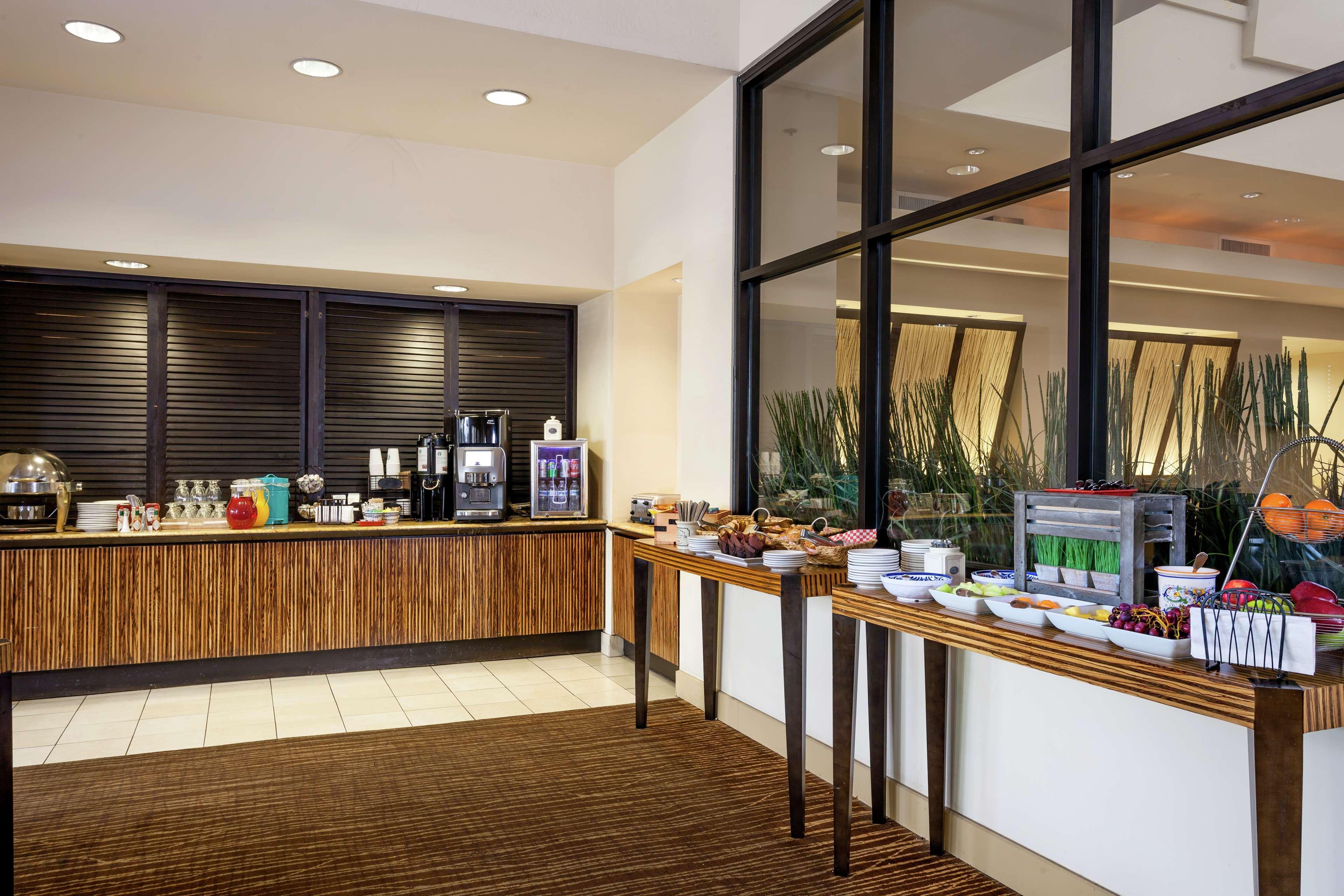Hilton Stockton Hotel Exterior photo