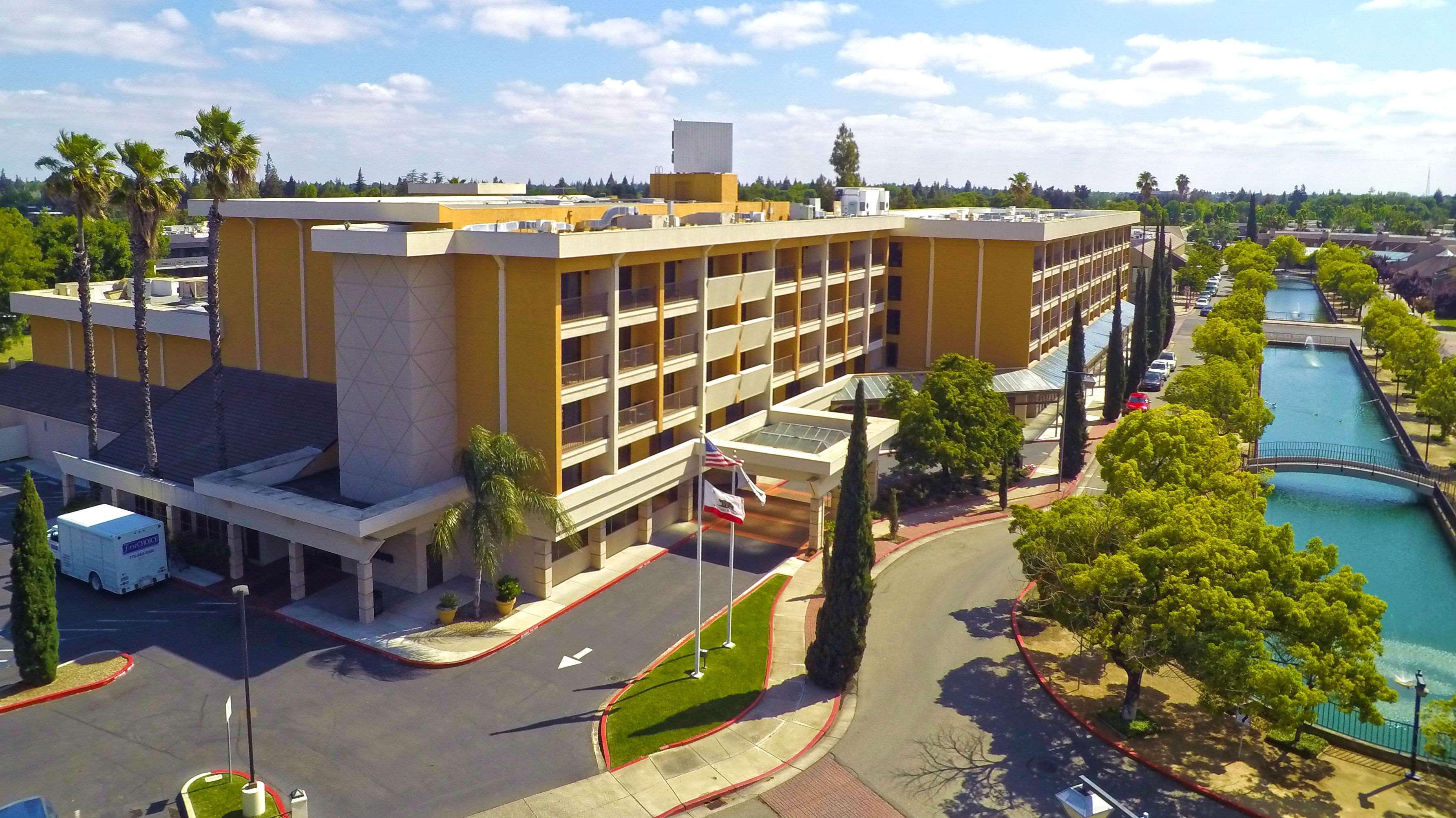 Hilton Stockton Hotel Exterior photo