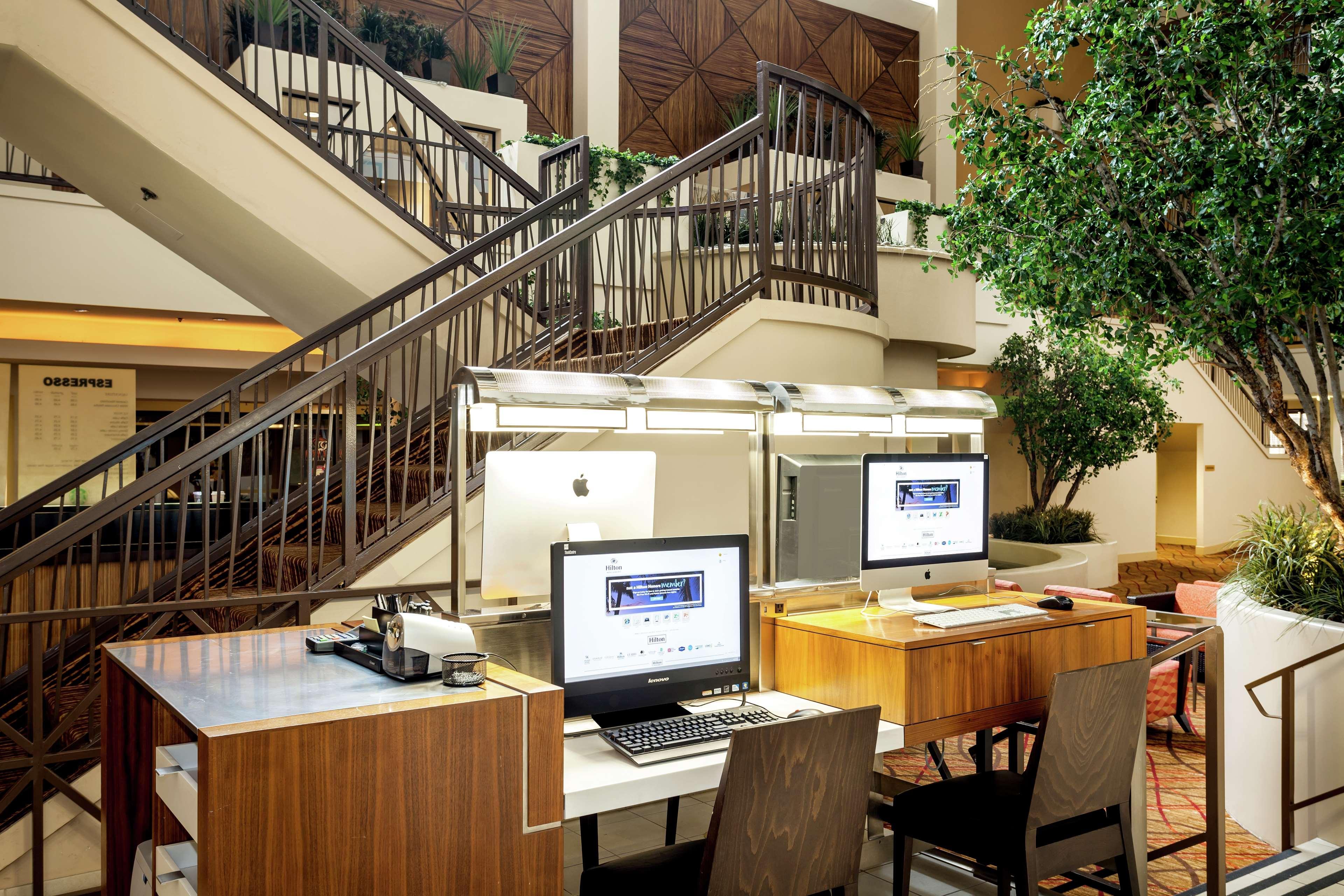 Hilton Stockton Hotel Exterior photo