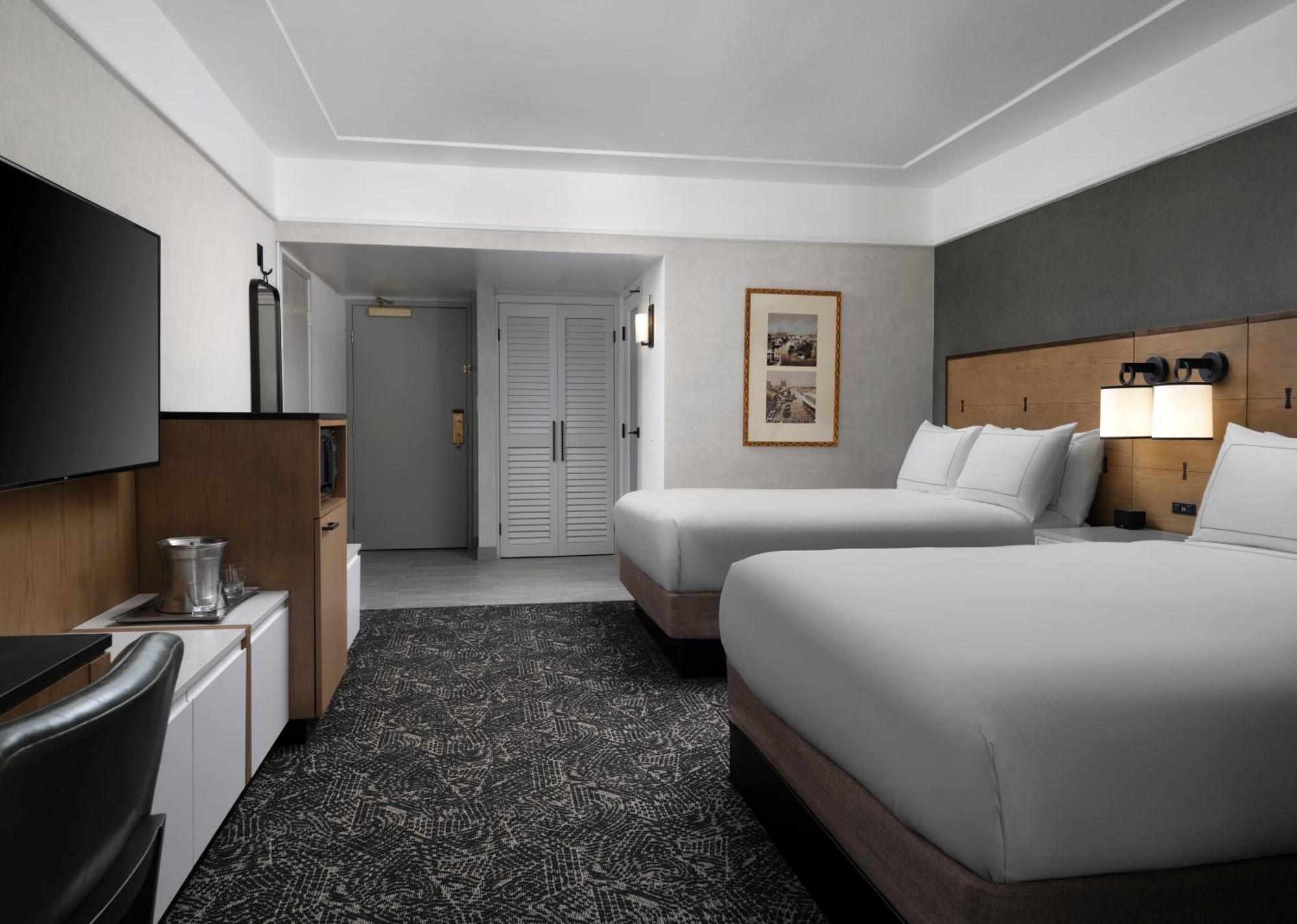 Hilton Stockton Hotel Exterior photo